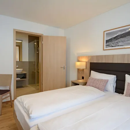 Apartment Pradas Brigels.16